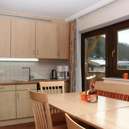 Haus Kaserer - Osb03102a-eyc